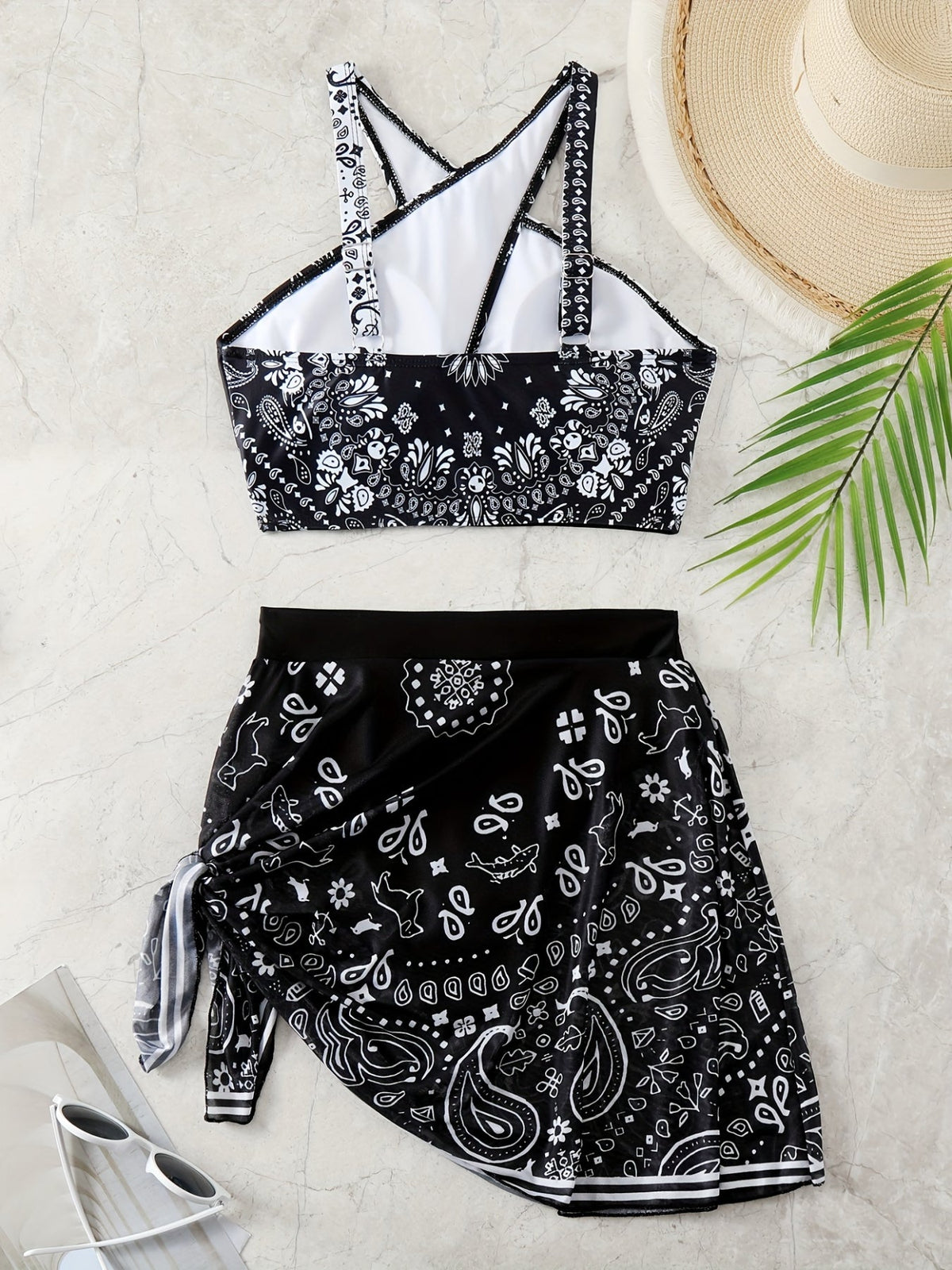 Black & White Paisley Floral Print Knot 2 Piece Set Bikini, Ring Hollow Out Stretchy Cross Top & Skorts Swimsuits