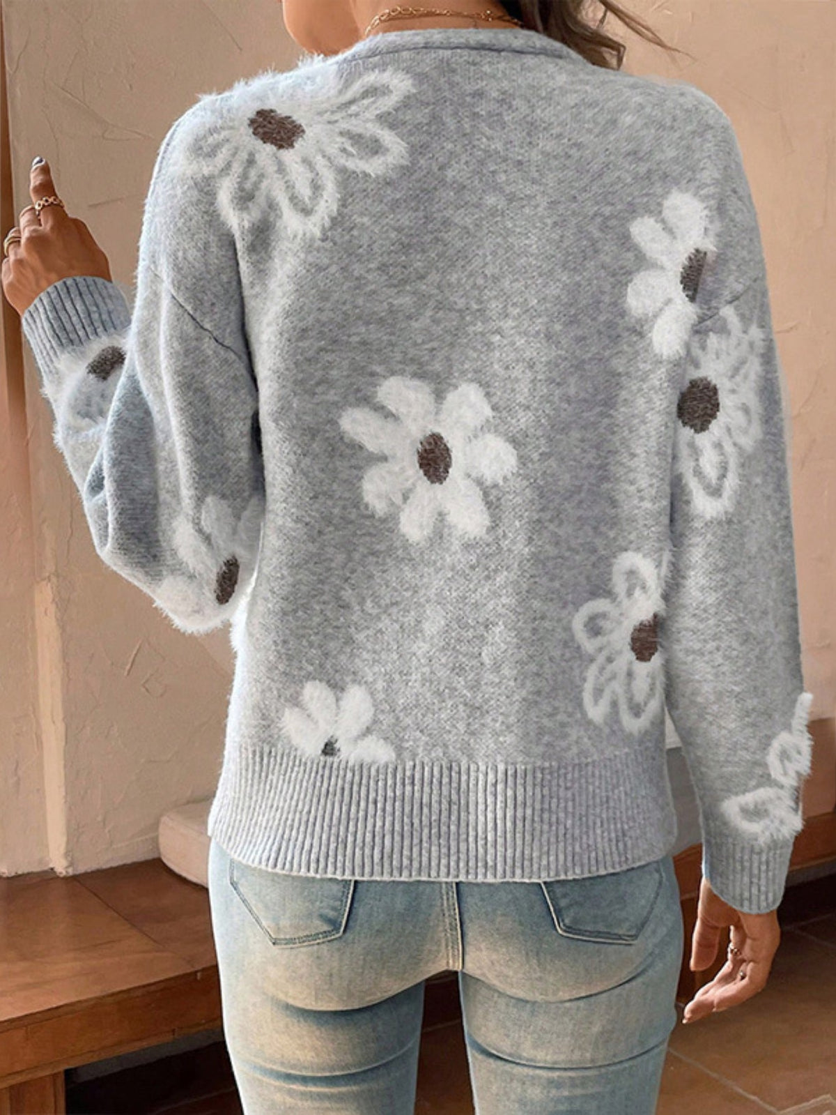 2024's Hottest Flower Pattern Cardigan Sweater - Trendy & Cozy Winter Wear