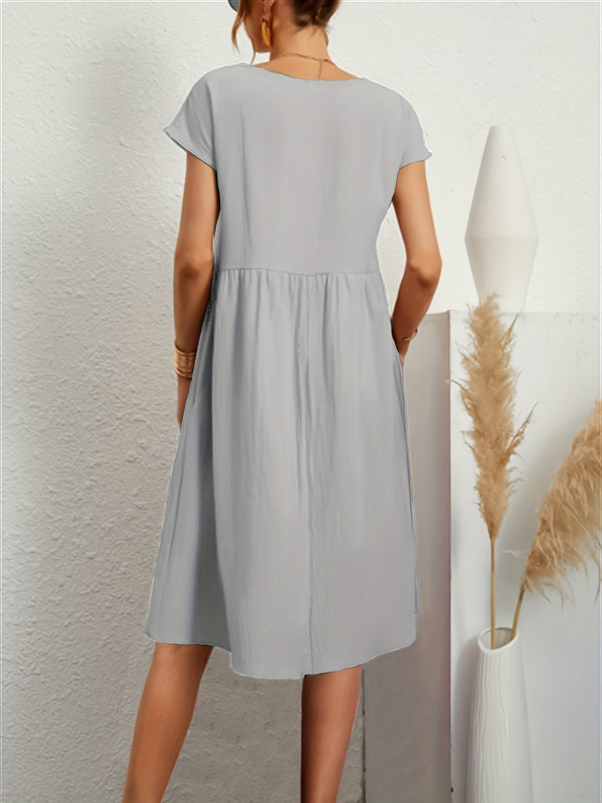 Solid Crew Neck Dress With Pocket, Casual Short Sleeve Midi Dress