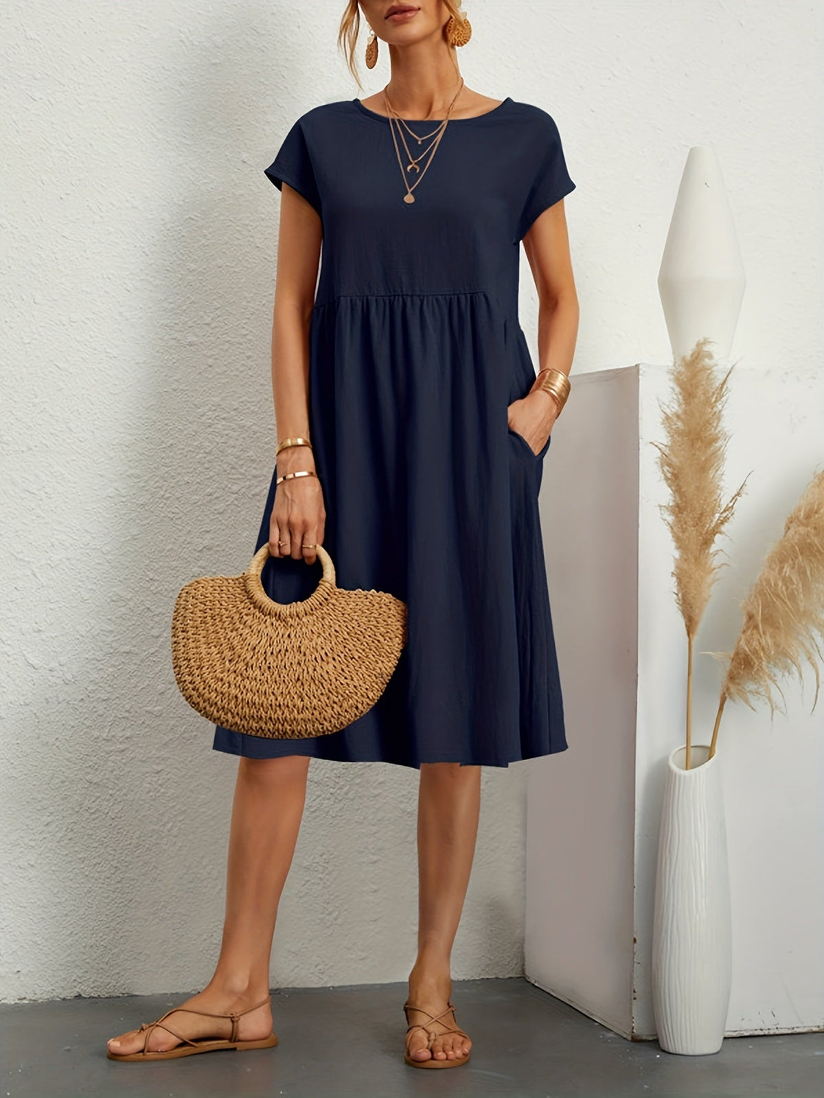 Solid Crew Neck Dress With Pocket, Casual Short Sleeve Midi Dress