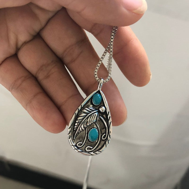 Set Turquoise Vintage Dyed Black Feather Pendant