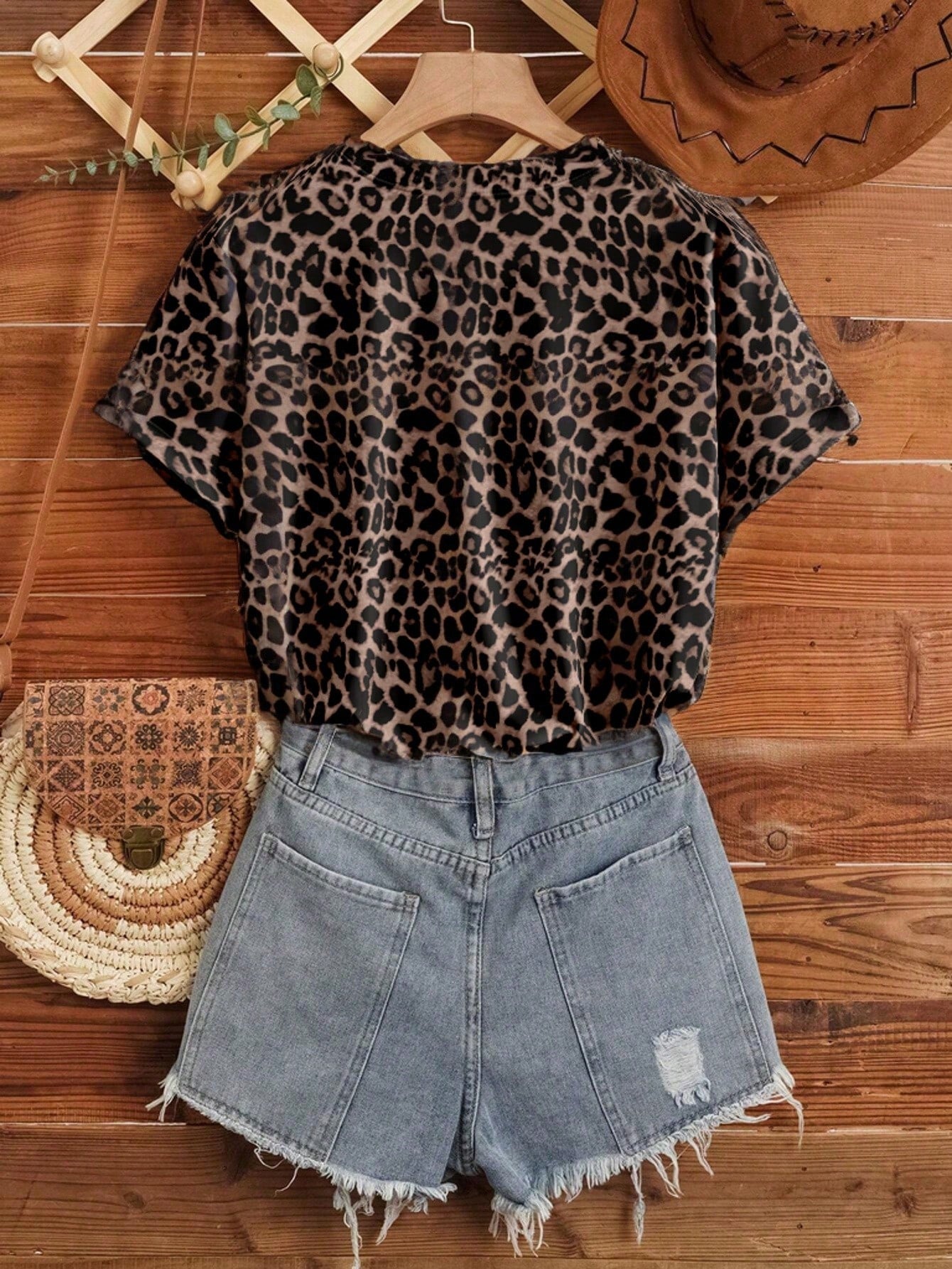 Casual Simplistic Floral Round Neck Loose Fit Women T-Shirt