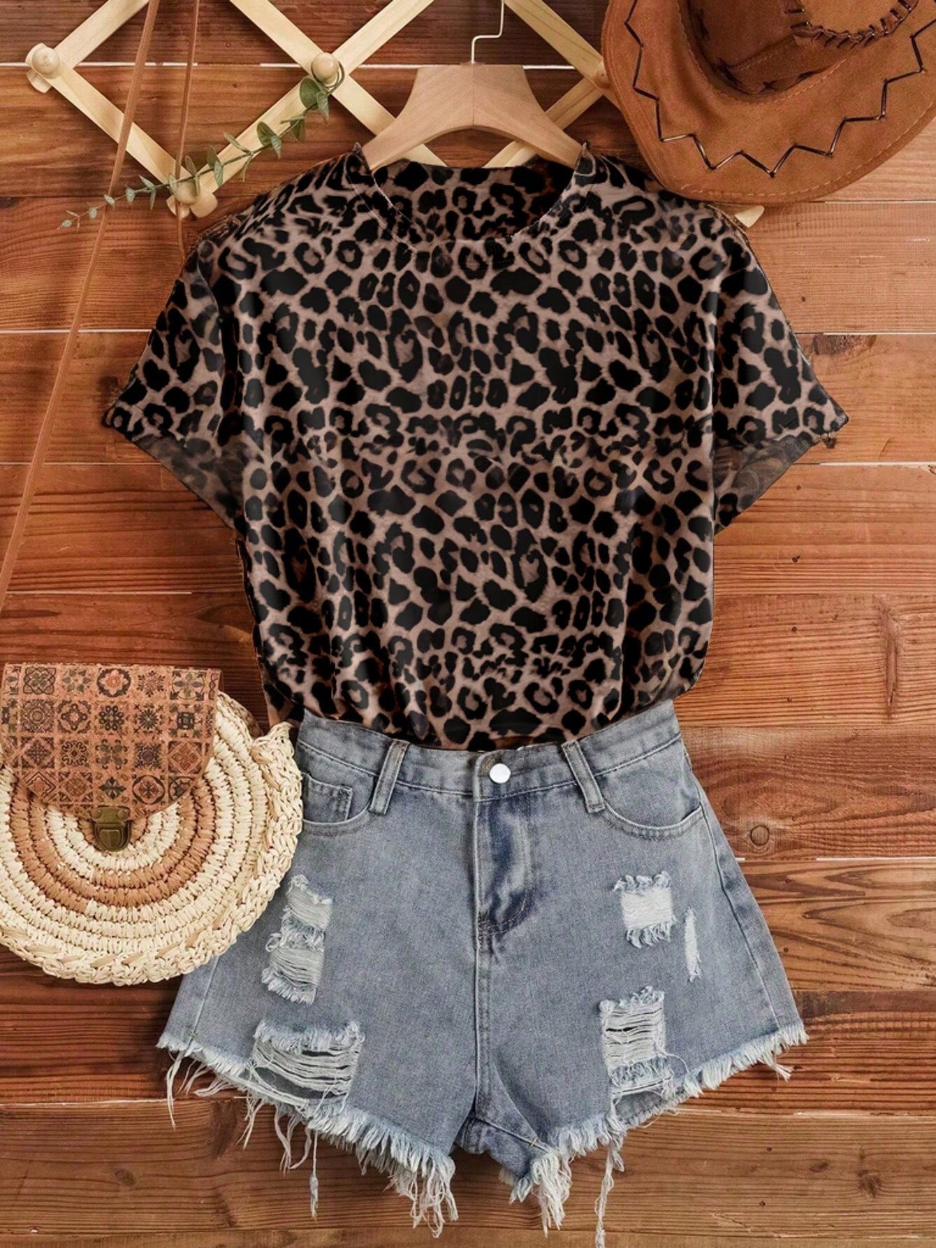 Casual Simplistic Floral Round Neck Loose Fit Women T-Shirt