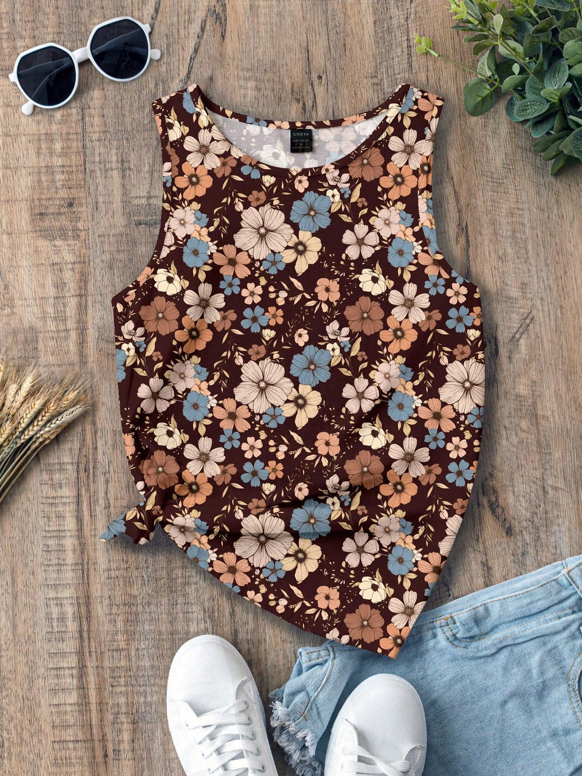 Casual Retro Floral Pattern Round Neck Tank Top