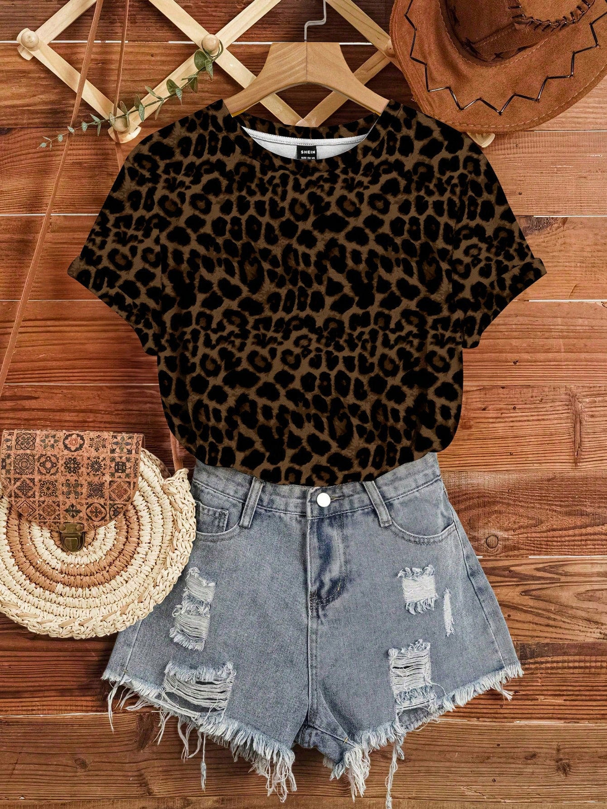 Casual Simplistic Floral Round Neck Loose Fit Women T-Shirt