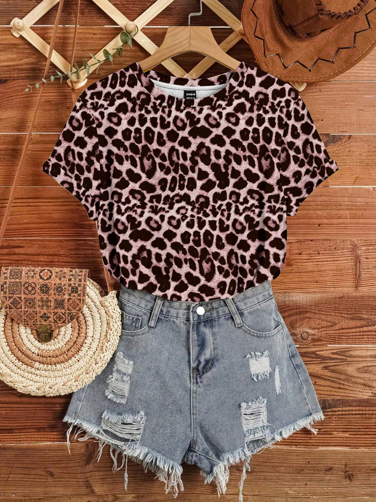 Casual Simplistic Floral Round Neck Loose Fit Women T-Shirt