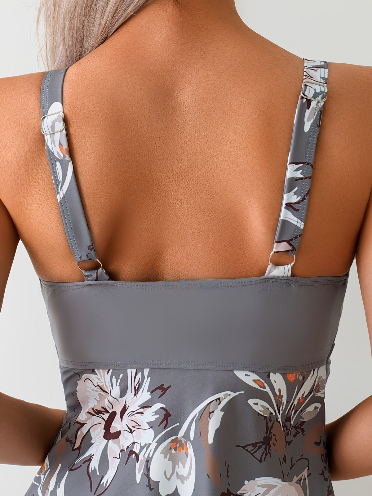 V-Neck Floral Print Tankini Set with Skirted Bottoms - Stretchy Polyester Blend