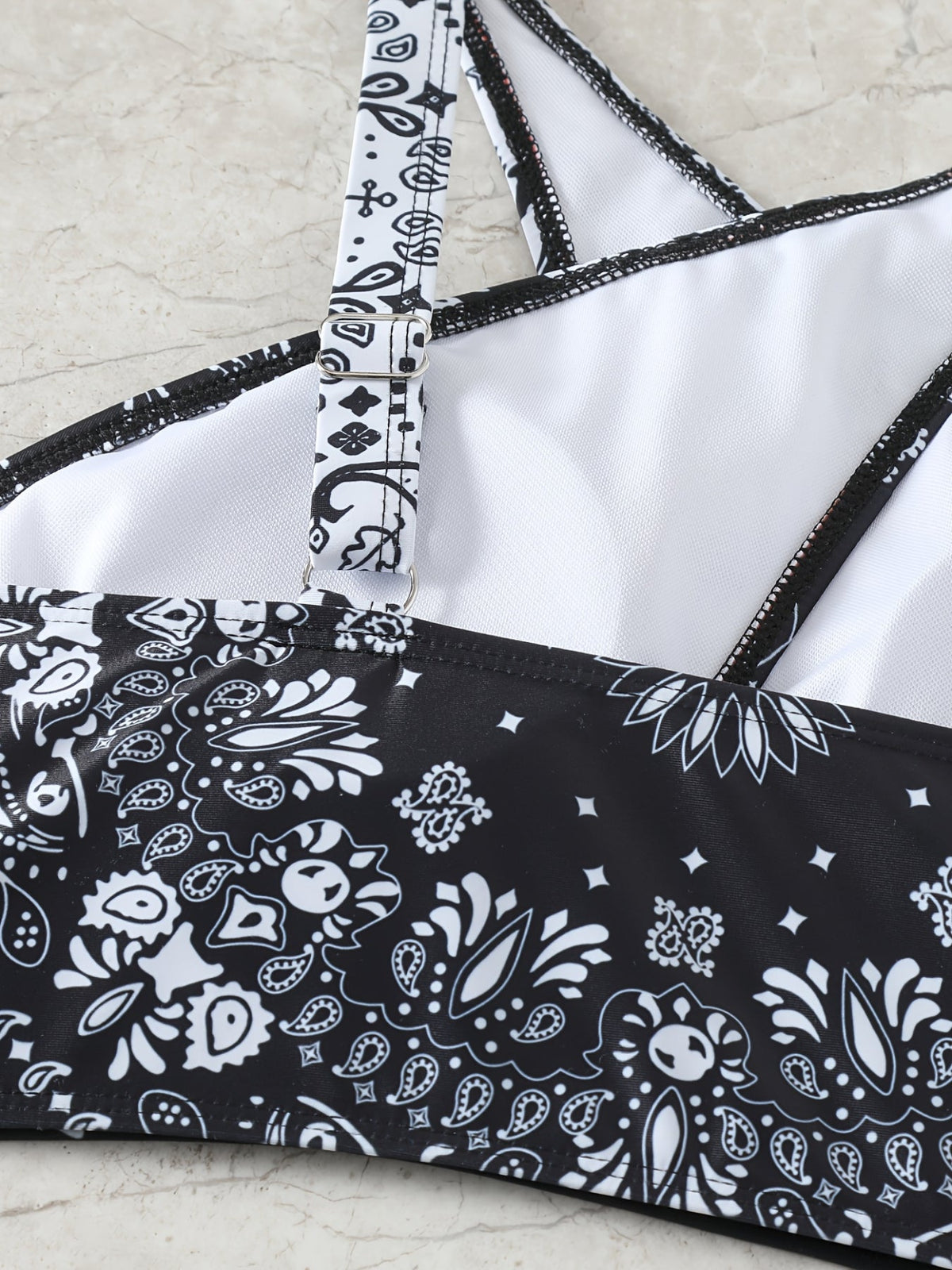Black & White Paisley Floral Print Knot 2 Piece Set Bikini, Ring Hollow Out Stretchy Cross Top & Skorts Swimsuits