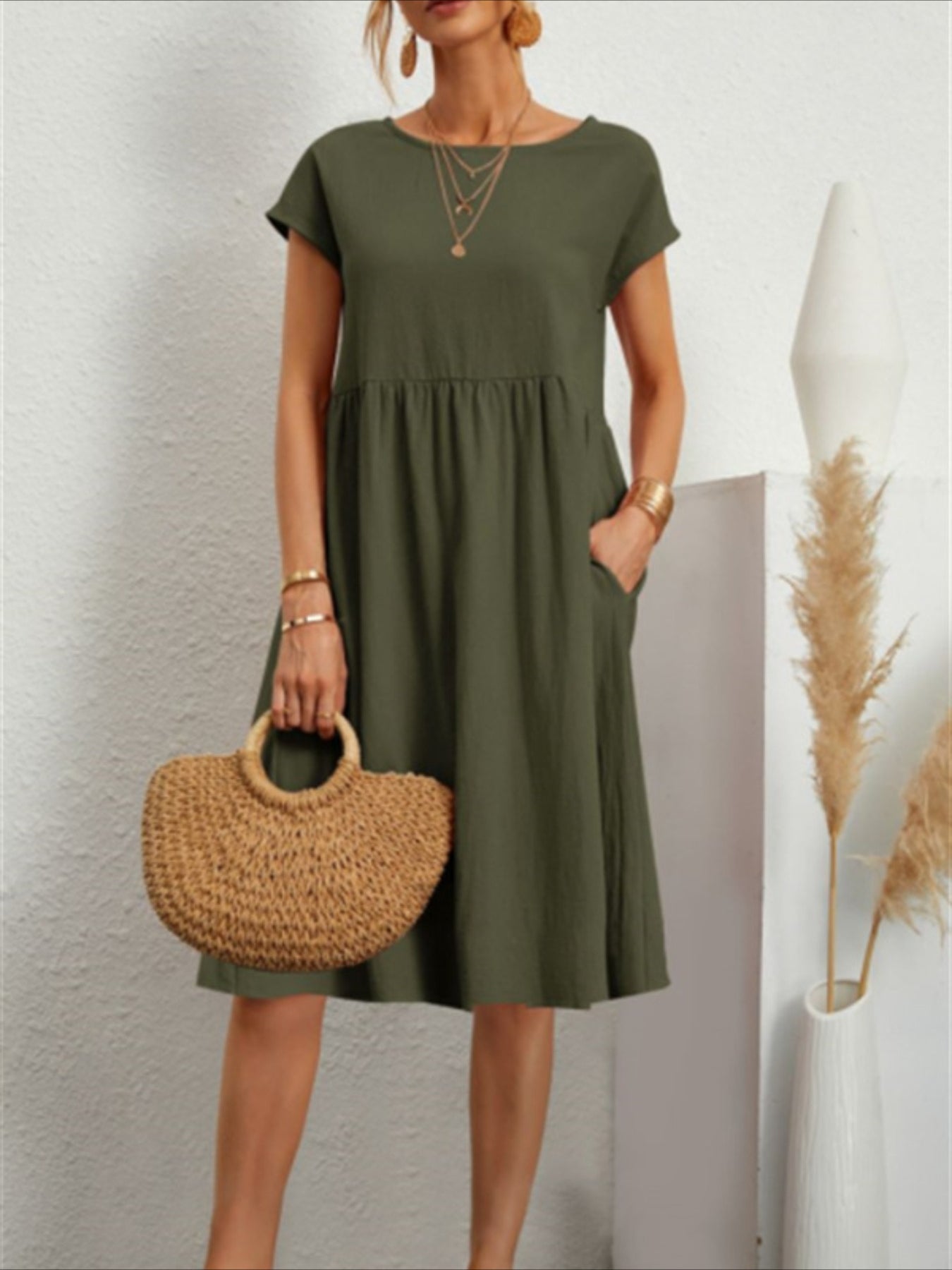Solid Crew Neck Dress With Pocket, Casual Short Sleeve Midi Dress