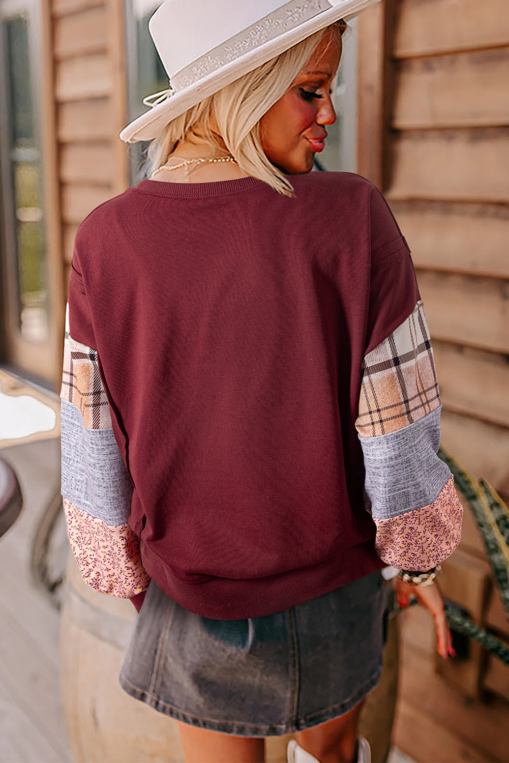 Red Sandalwood Plaid Colorblock Patchwork Sleeve Raw Seam Sweatshirt