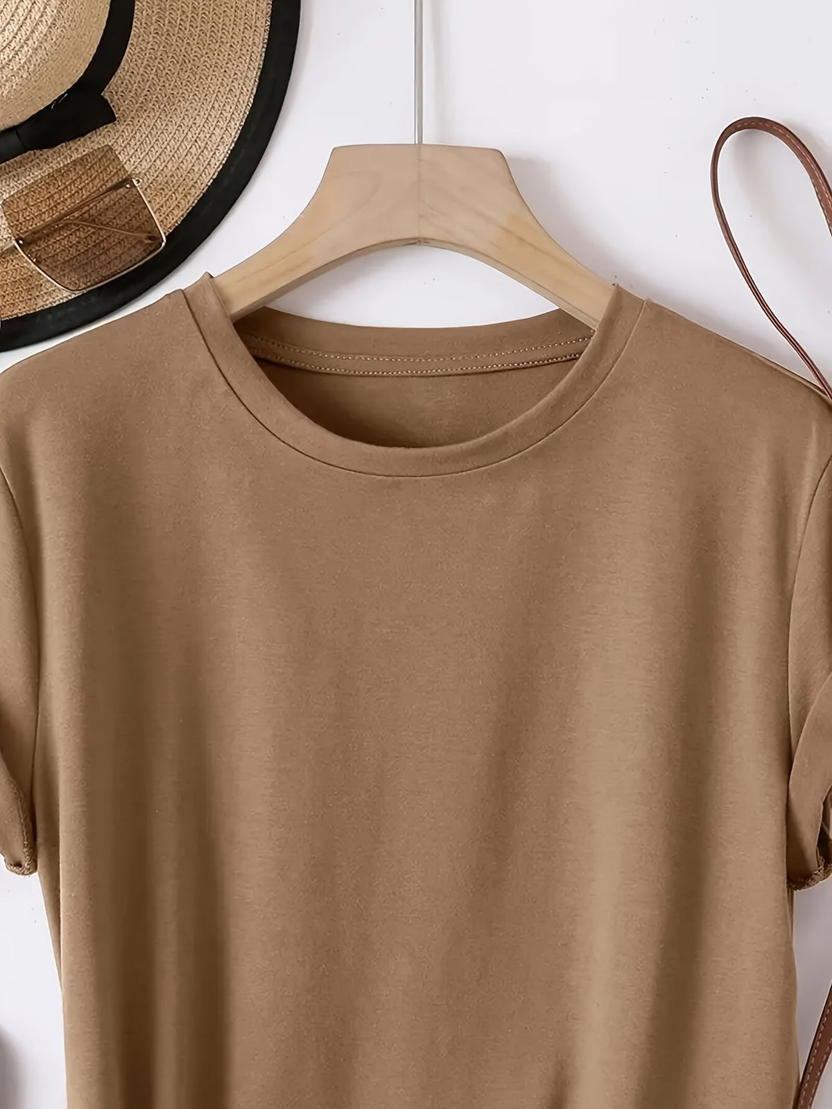 Comfortable And Relaxed Round Neck Short Sleeve Suitable T-Shirt
