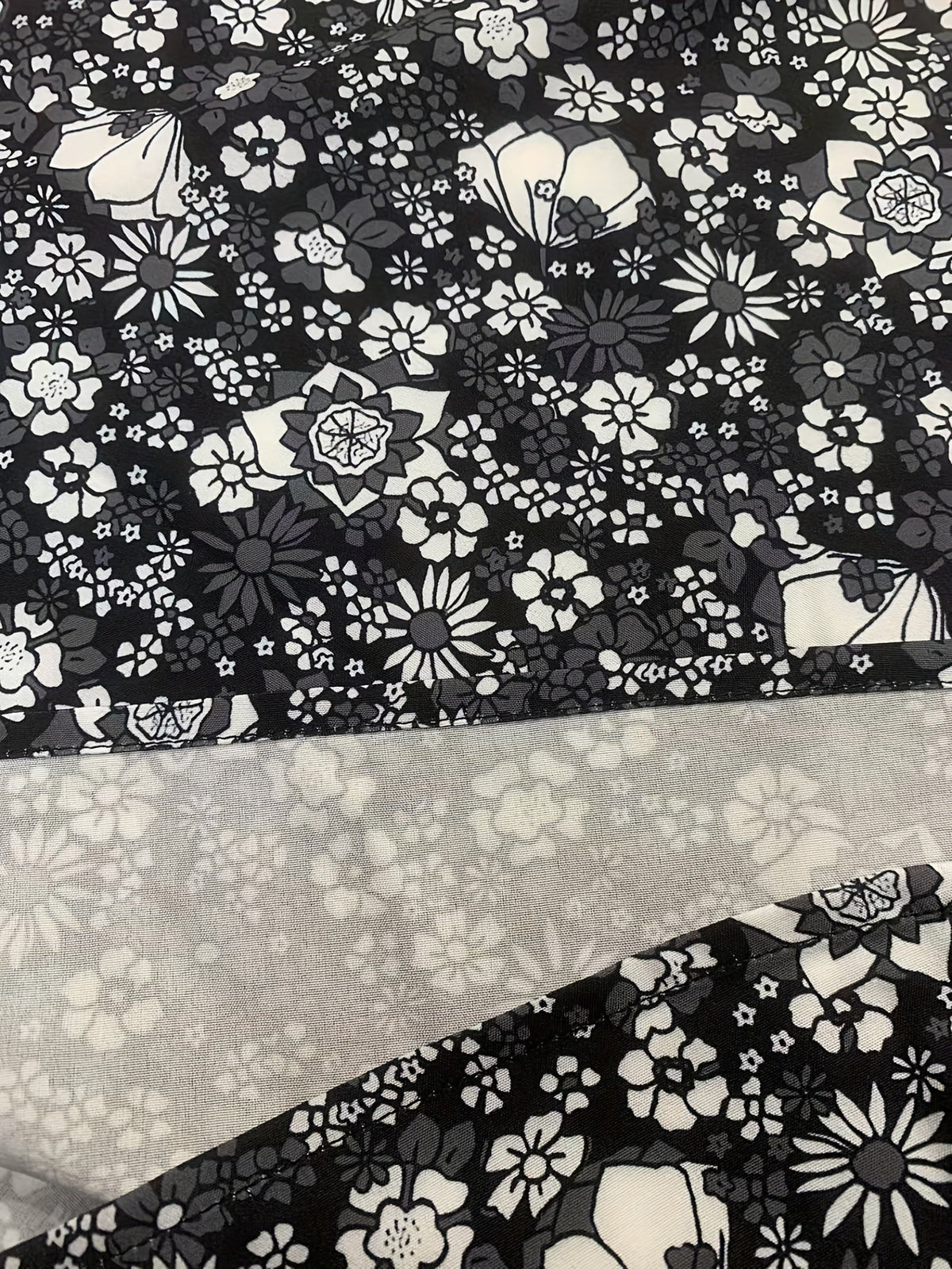 Ditsy Floral Print V Neck Dress, Casual Ruched Summer Dress With Pockets