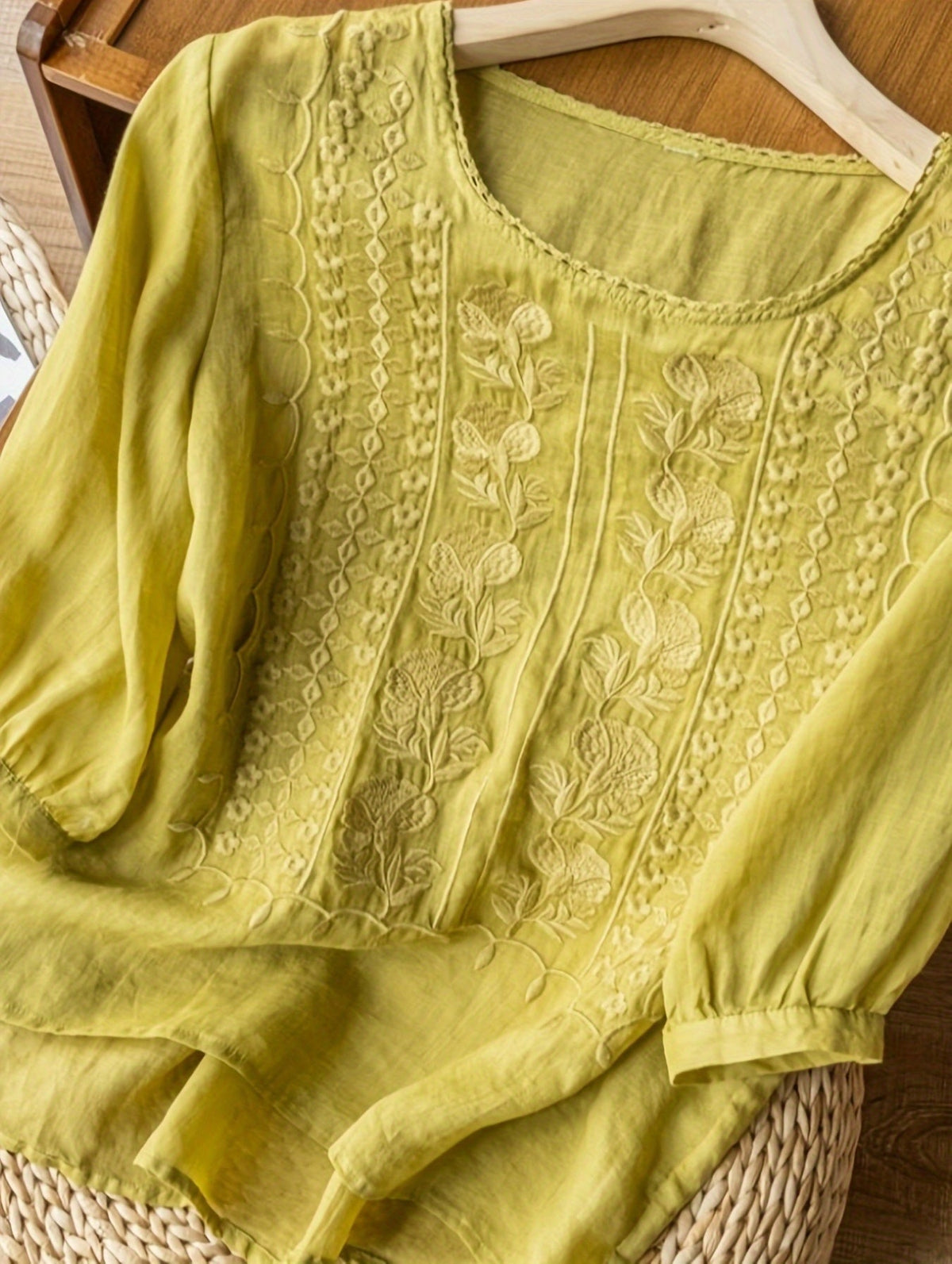 Cotton and Linen Embroidered T-Shirt in Various Colors And Sizes