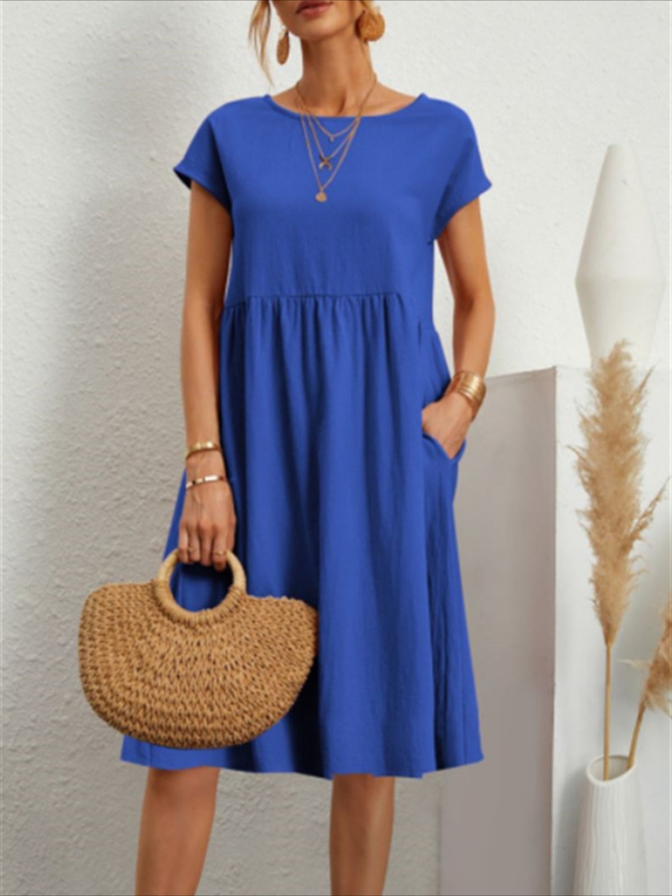 Solid Crew Neck Dress With Pocket, Casual Short Sleeve Midi Dress