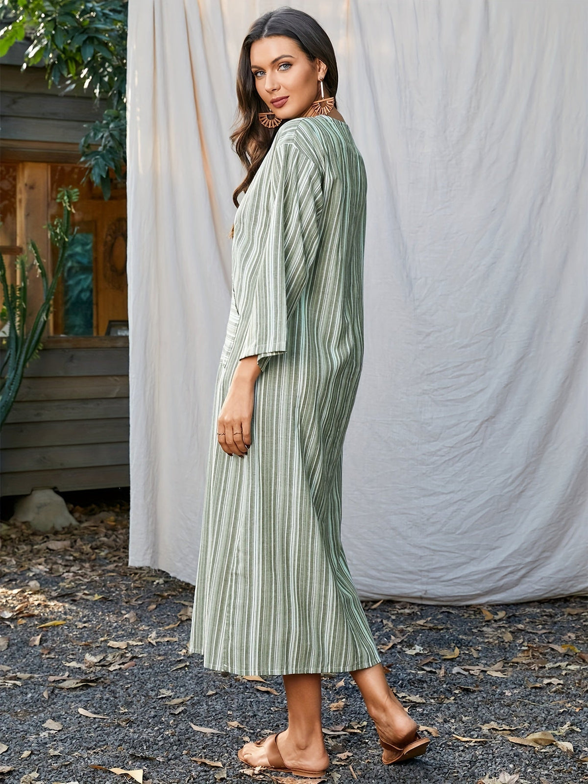 Striped Print Long Sleeve Dress - Relaxed Casual Style with Notch Neck