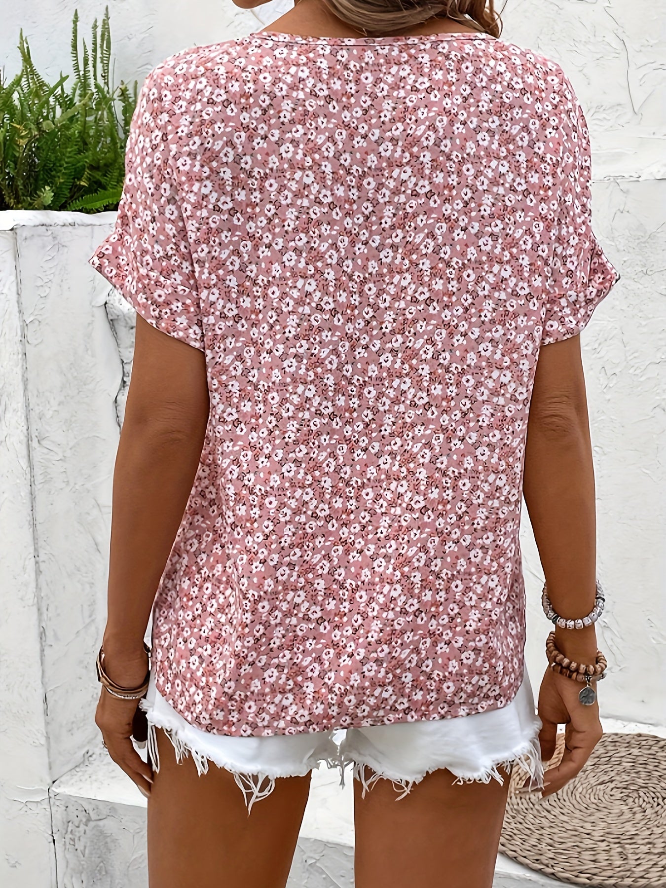 Stunning Floral Print Blouse - Soft Notched Collar, Breathable Polyester & Elastane Blend