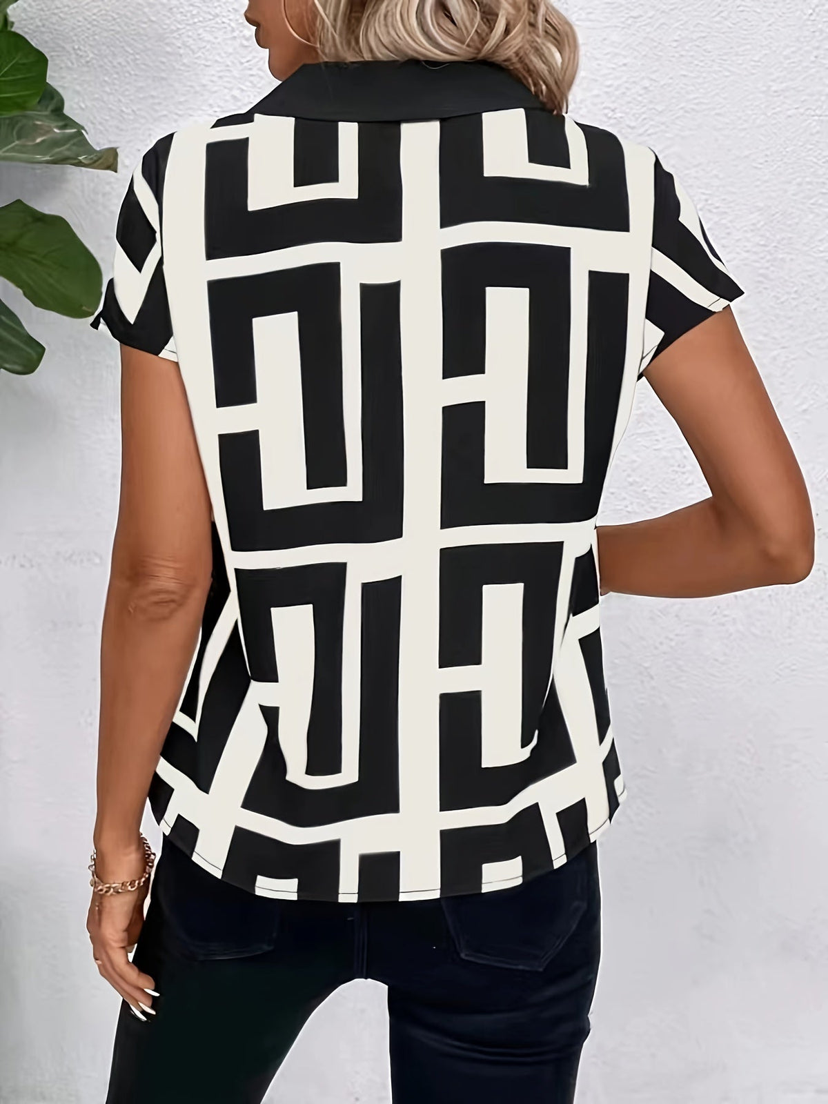 Geo Print V Neck Loose Blouse, YOUNG Short Sleeve Blouse