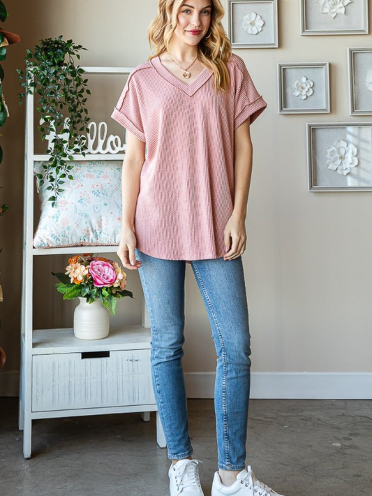 Striped jacquard knit loose-fitting V-neck short sleeve T-shirt