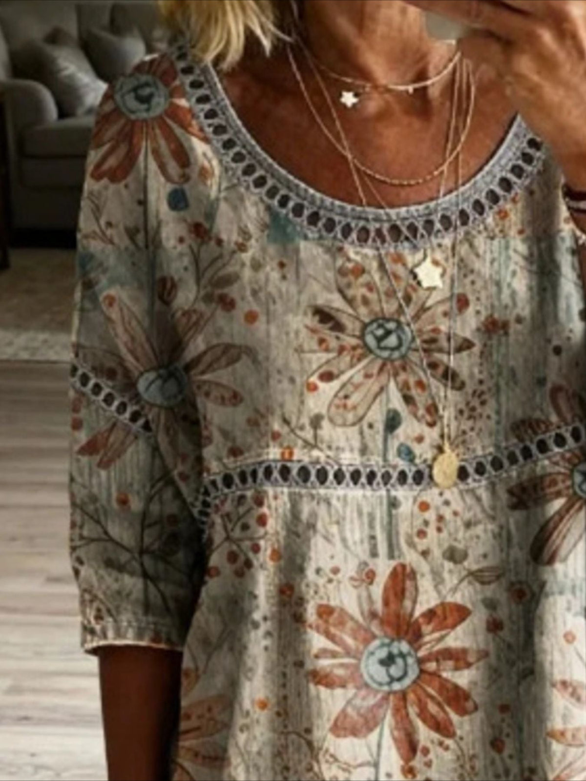 Flower Printed Mid Sleeve Pleated Round Neck Top