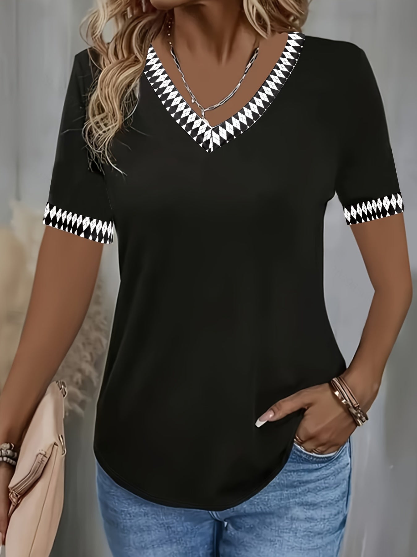 Elegant Short Sleeve Houndstooth Contrast V-Neck Tee