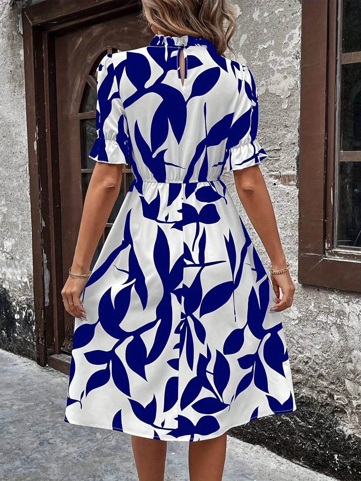 Leaf Print Mock Neck Dress, Elegant Short Sleeve Ruffle Cuff Back Keyhole A-line Dress