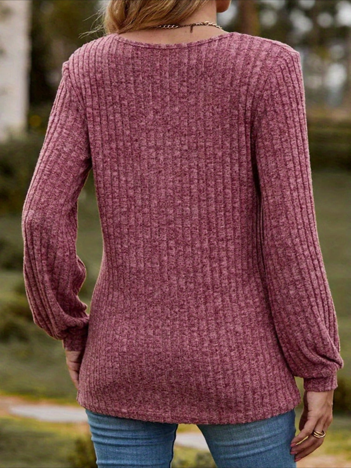 Chic Ribbed Crew-Neck T-Shirt with Button Detail - Comfortable Long Sleeve Casual Top