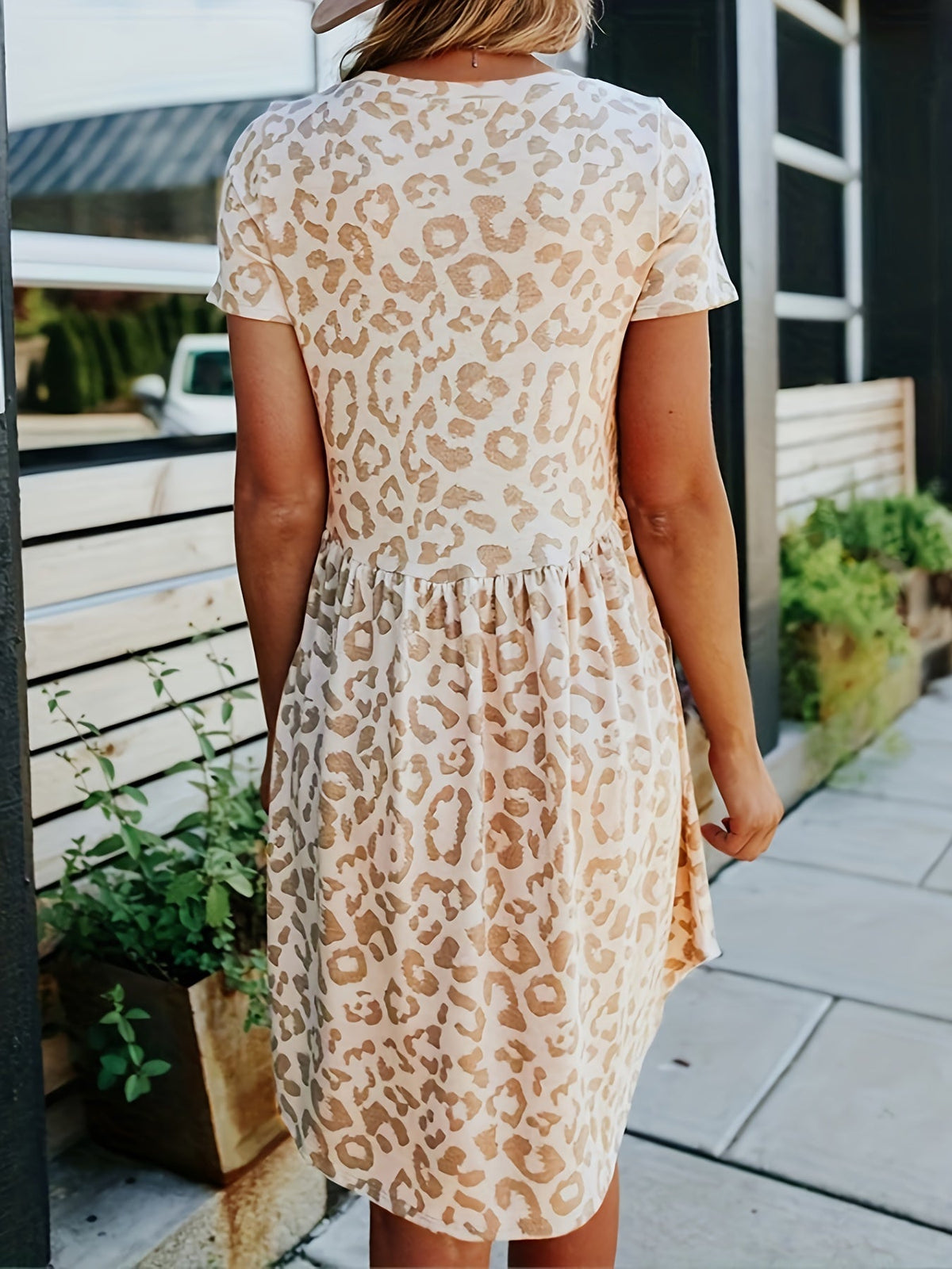 Leopard Print Crew Neck Dress, Casual Short Sleeve Dress