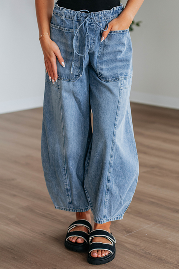 Myosotis Large Patch Pocket Drawstring Paperbag Waist Barrel Jeans