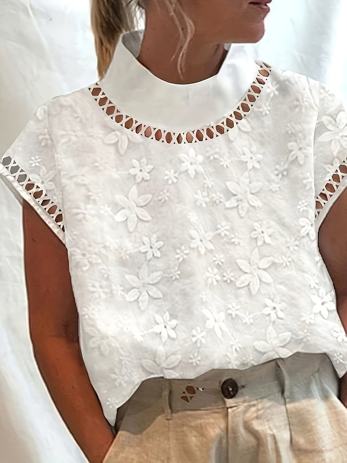 Stand Collar Floral Jacquard Short Sleeve Round Neck Blouse