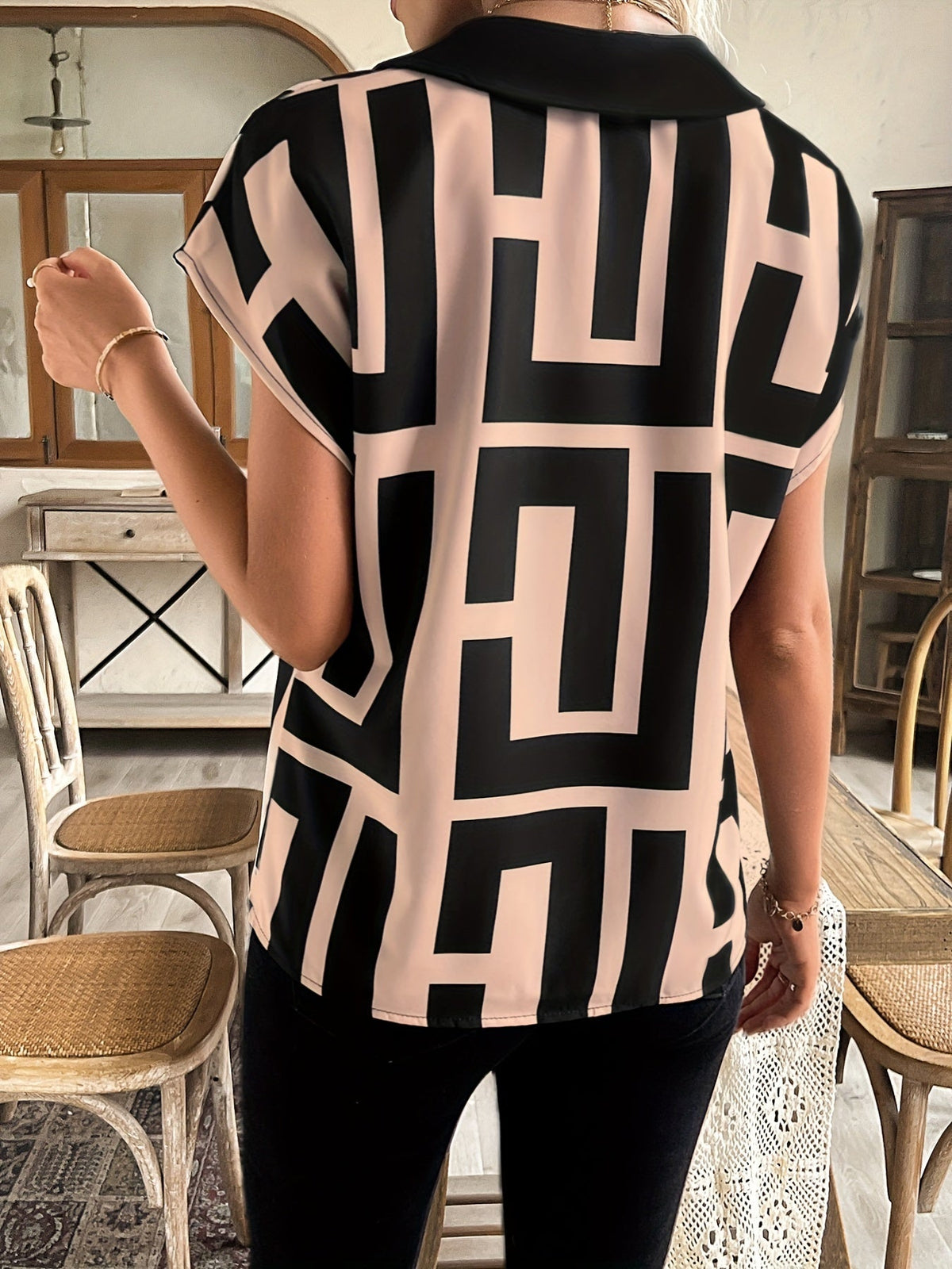 Geo Print V Neck Loose Blouse, YOUNG Short Sleeve Blouse