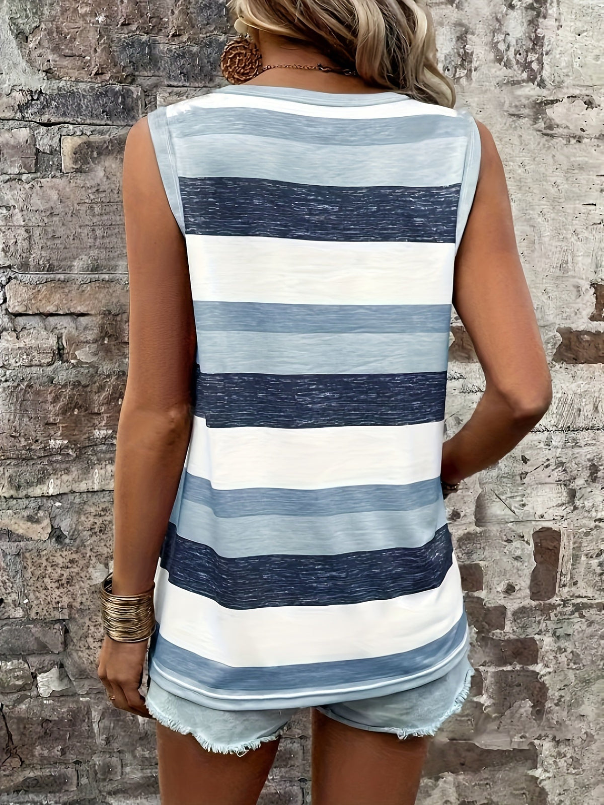 Striped Print Crew Neck Tank Top, Casual Sleeveless Patched Pocket Tank Top