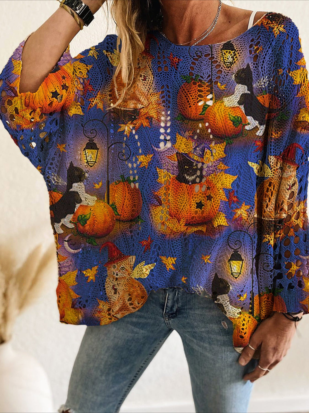 Halloween Theme Off-Shoulder V-Neck Bat & Pumpkin Print Long Sleeve Top