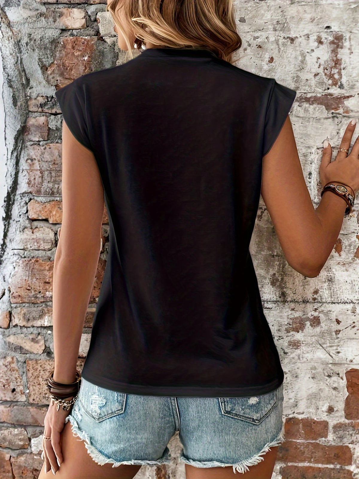 Women's Casual Cap Sleeve T-Shirt- Solid Color Crew Neck Tee for Comfortable Everyday Wear