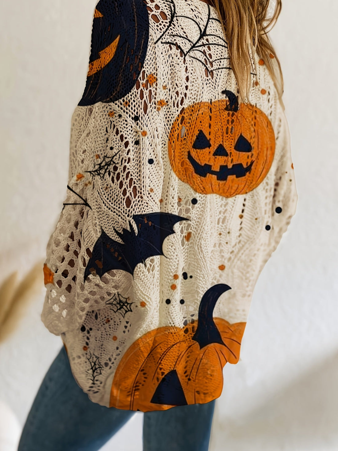 Halloween Theme Off-Shoulder V-Neck Bat & Pumpkin Print Long Sleeve Top