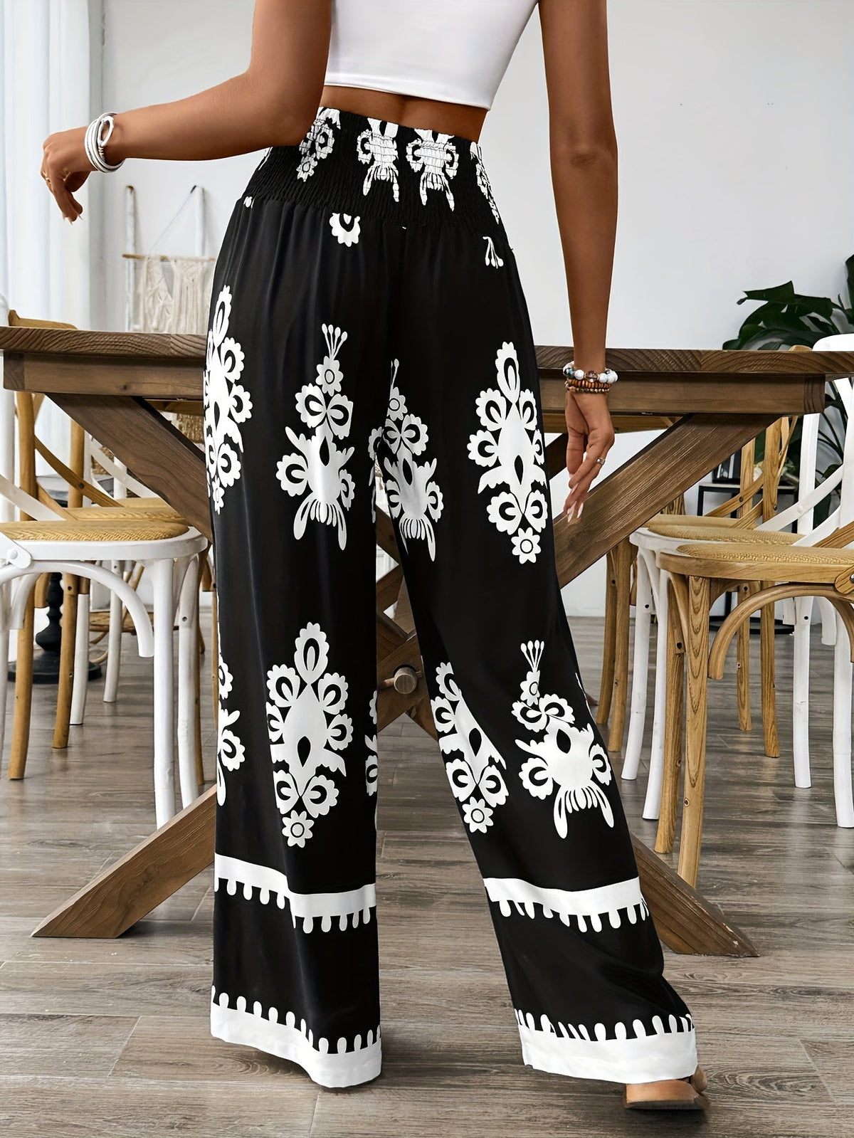 Elegant High-Waisted Chic Green Floral Print Wide-Leg Pants for Women