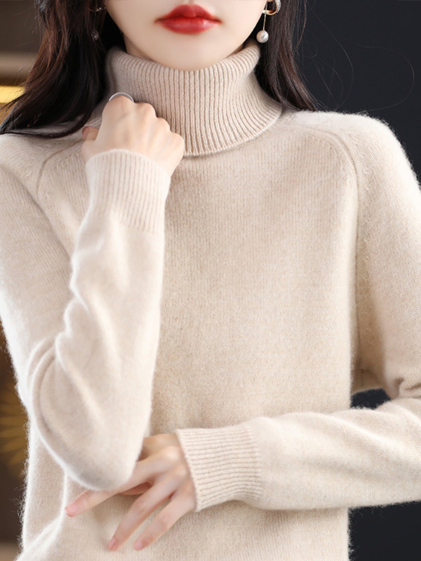 Cozy Solid Turtle Neck Sweater - Elegant Long Raglan Sleeve, Soft, Warm, and Comfortable