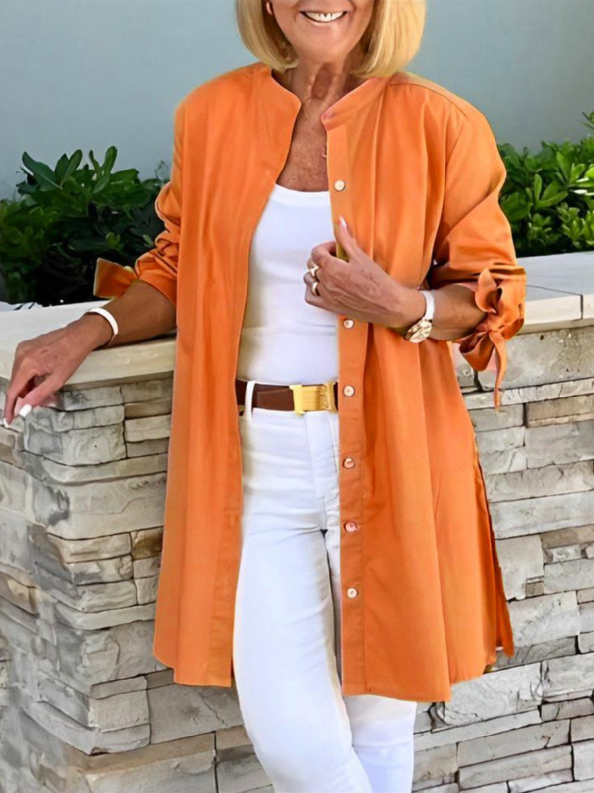 Elegant Loose-Fit Adjustable Cuffs Side Slit Breathable Fabric Round Neck Nontransparent Material Shirt
