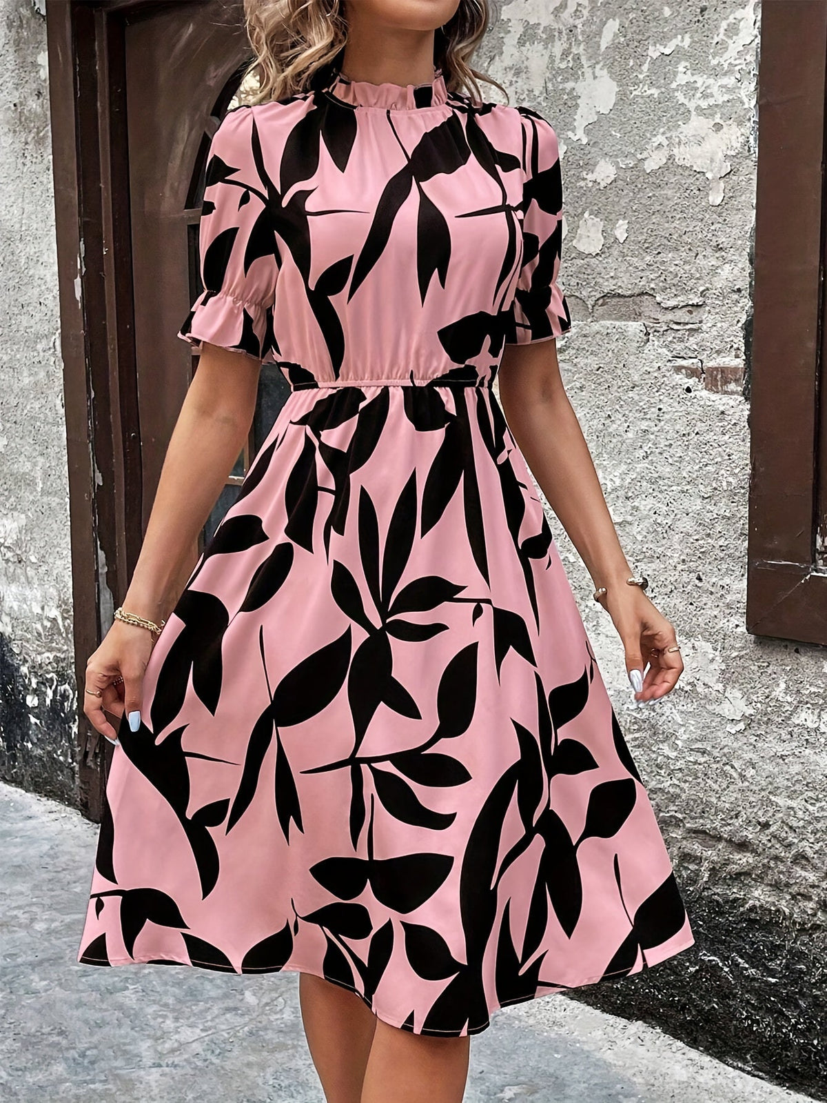 Leaf Print Mock Neck Dress, Elegant Short Sleeve Ruffle Cuff Back Keyhole A-line Dress