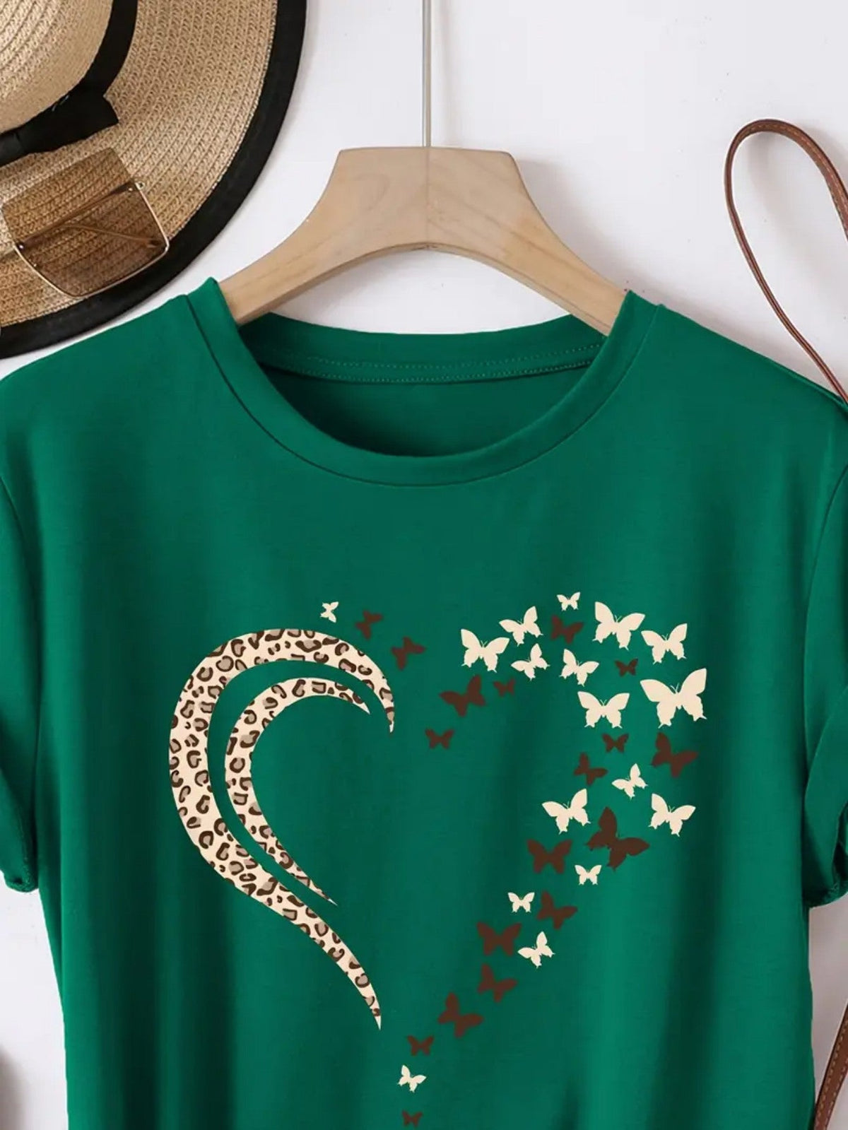 Comfortable And Relaxed Round Neck Short Sleeve Suitable T-Shirt