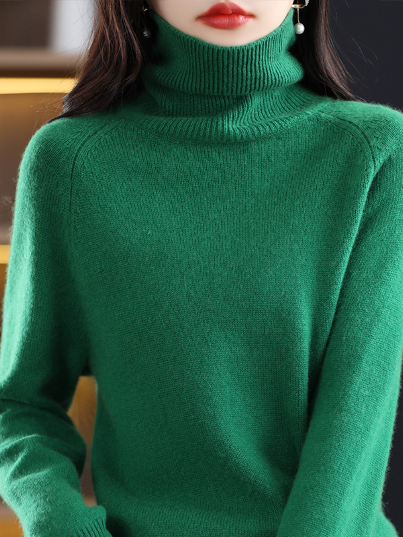 Cozy Solid Turtle Neck Sweater - Elegant Long Raglan Sleeve, Soft, Warm, and Comfortable