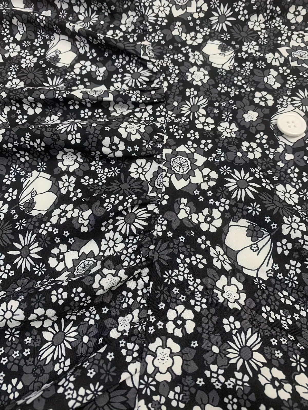 Ditsy Floral Print V Neck Dress, Casual Ruched Summer Dress With Pockets