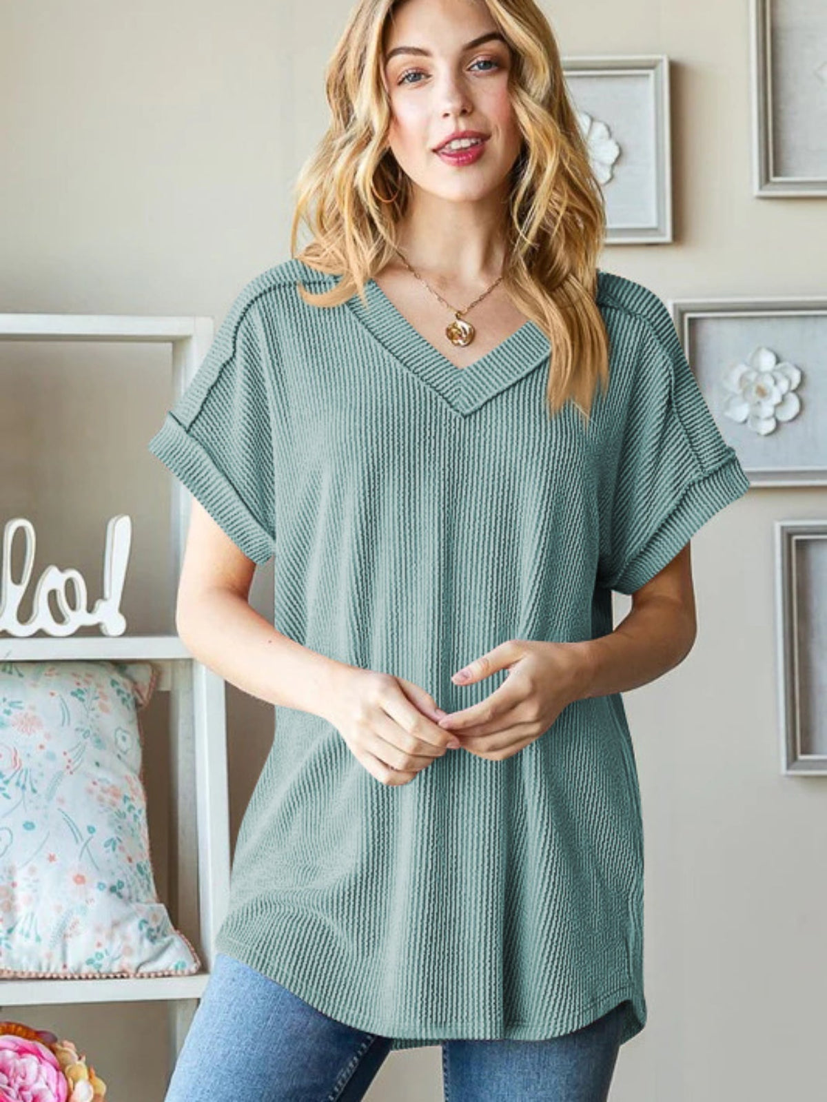 Striped jacquard knit loose-fitting V-neck short sleeve T-shirt