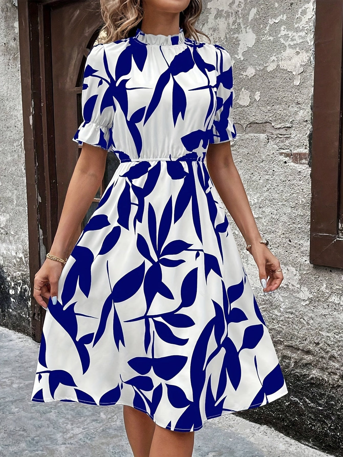 Leaf Print Mock Neck Dress, Elegant Short Sleeve Ruffle Cuff Back Keyhole A-line Dress