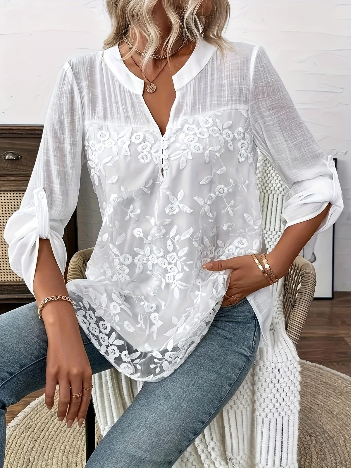 Elegant Lace Detail Round Neck Floral Embroidery Long Sleeve Blouse