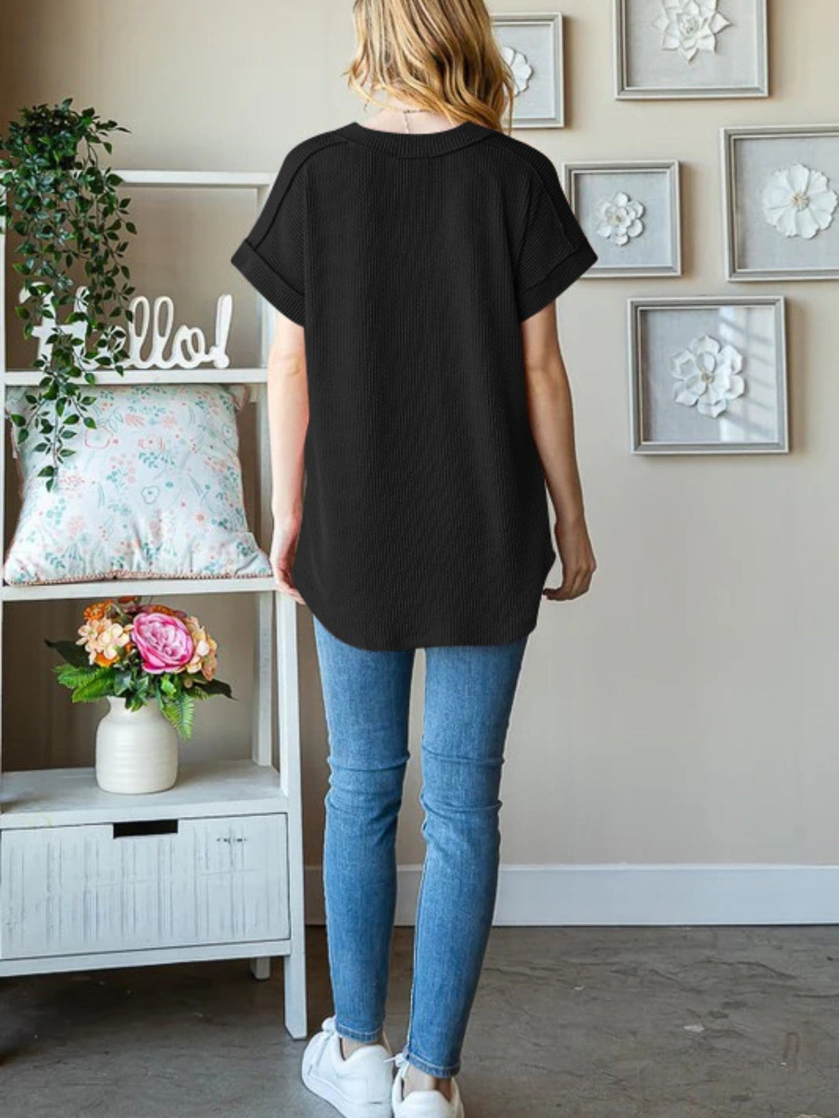 Striped jacquard knit loose-fitting V-neck short sleeve T-shirt