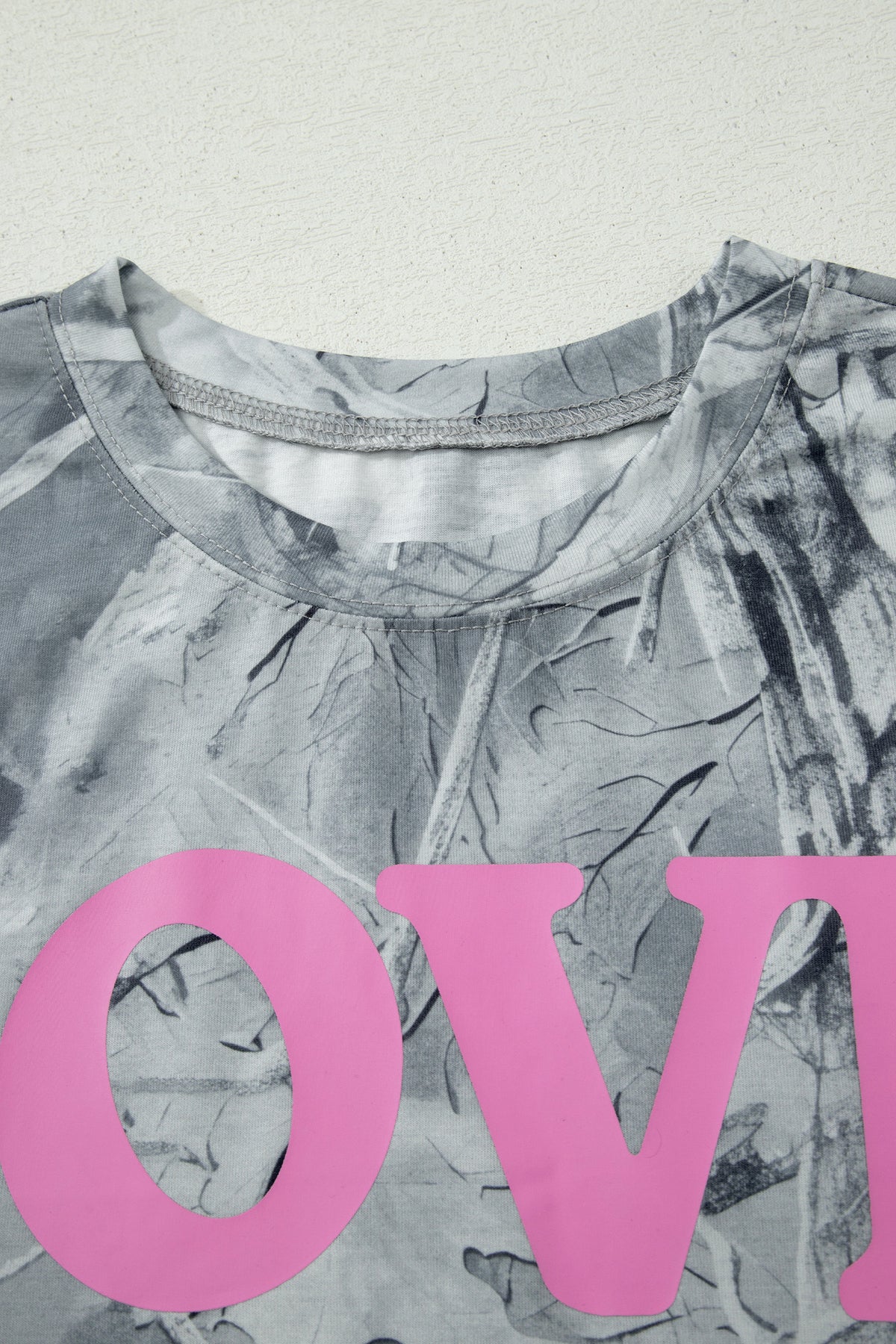 Pink Camo Woodland LOVE LIKE JESUS Casual Tee
