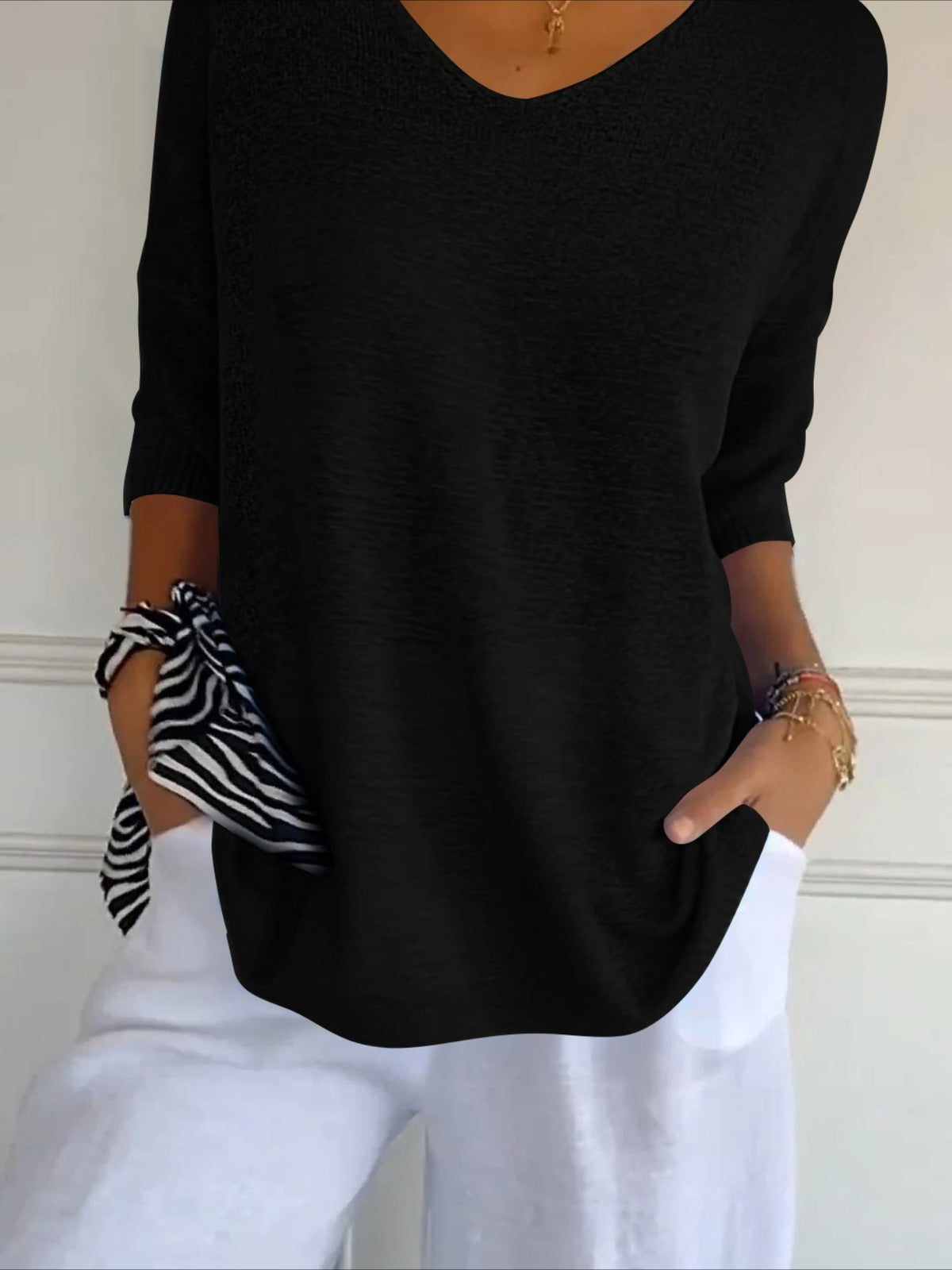 Lightweight Soft Casual 3/4 Sleeves V-Neck Sweater