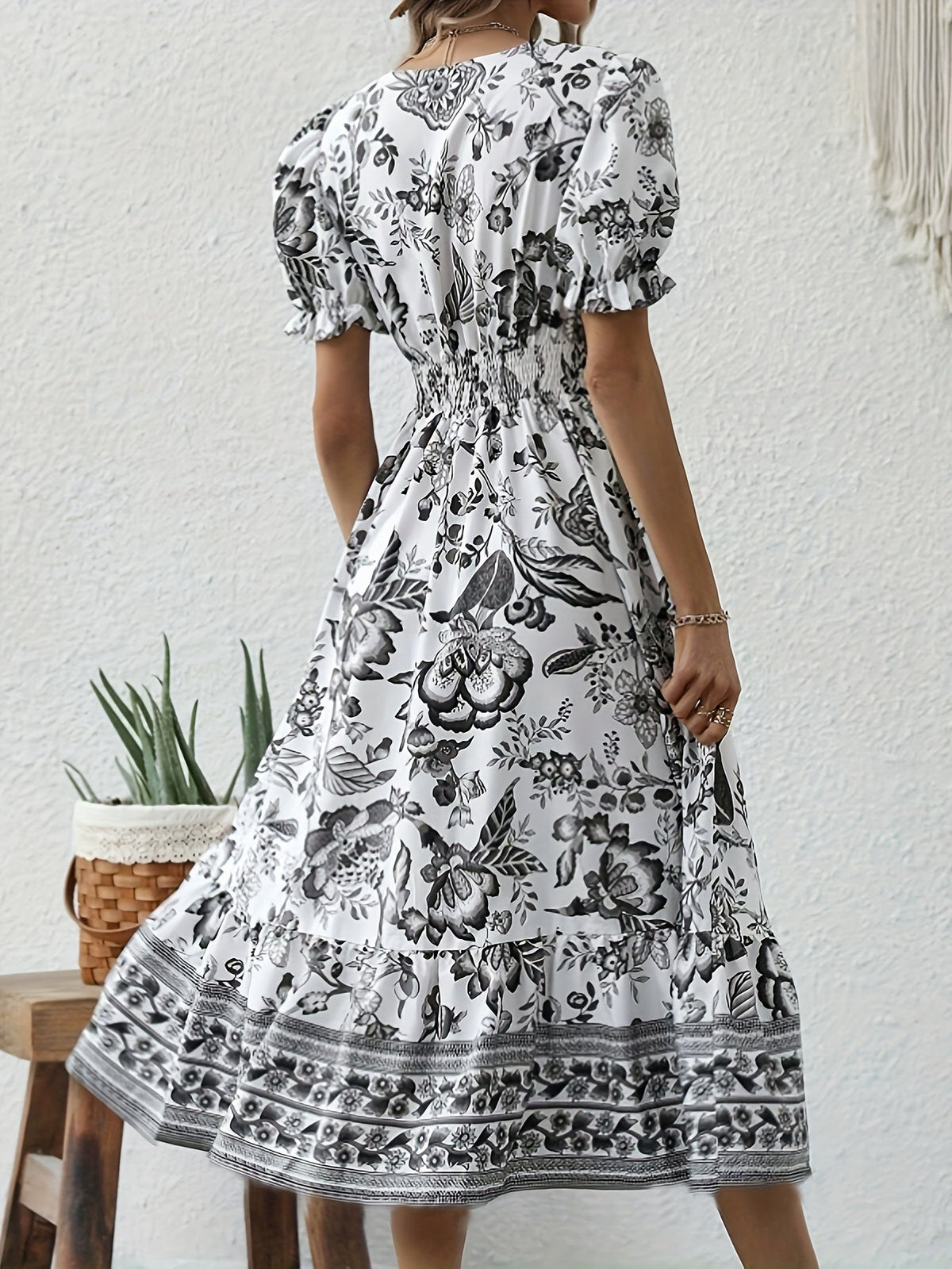 Floral Print V Neck Dress, Elegant Short Sleeve Dress