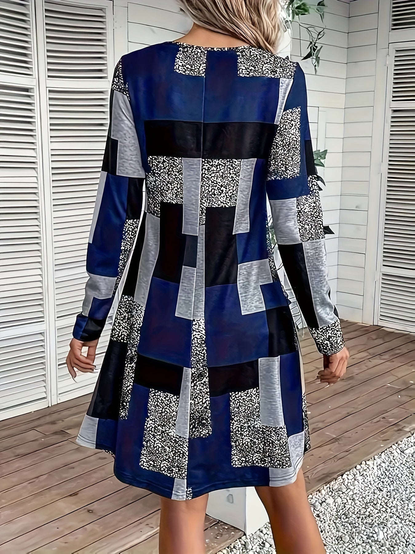 Women's Casual Crew Neck Long Sleeve Geometric Print Dress