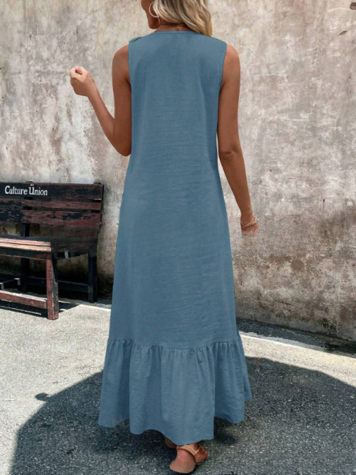 Sleeveless V-Neck Women's Elegant Green Ruffle Hem Midi Dress